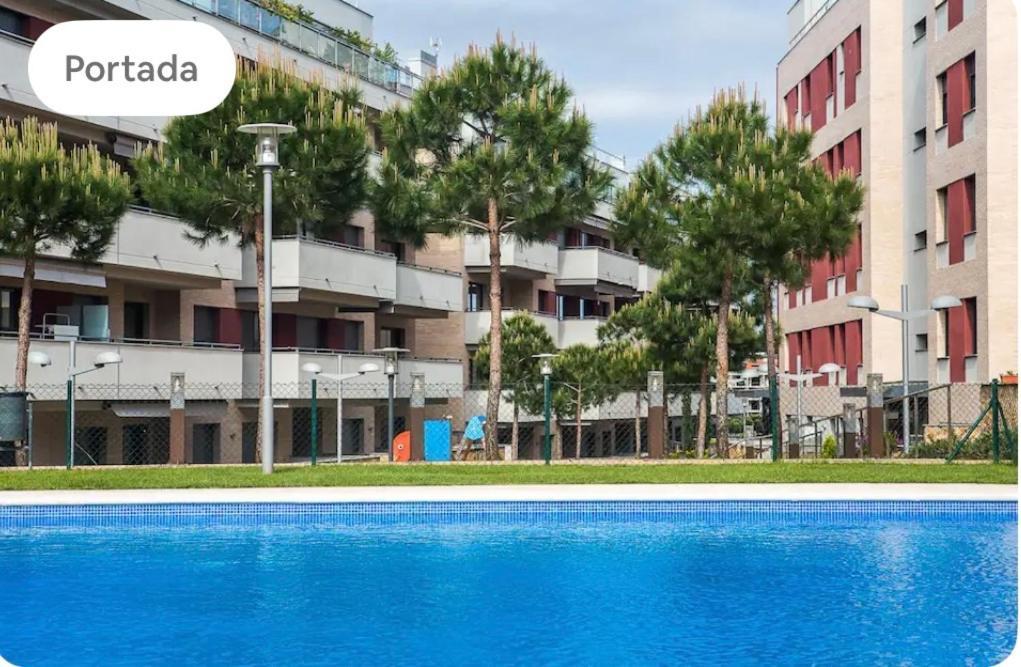 Precioso Piso Cerca De Playa Fenals Con 2 Piscinas Y Terraza Apartment