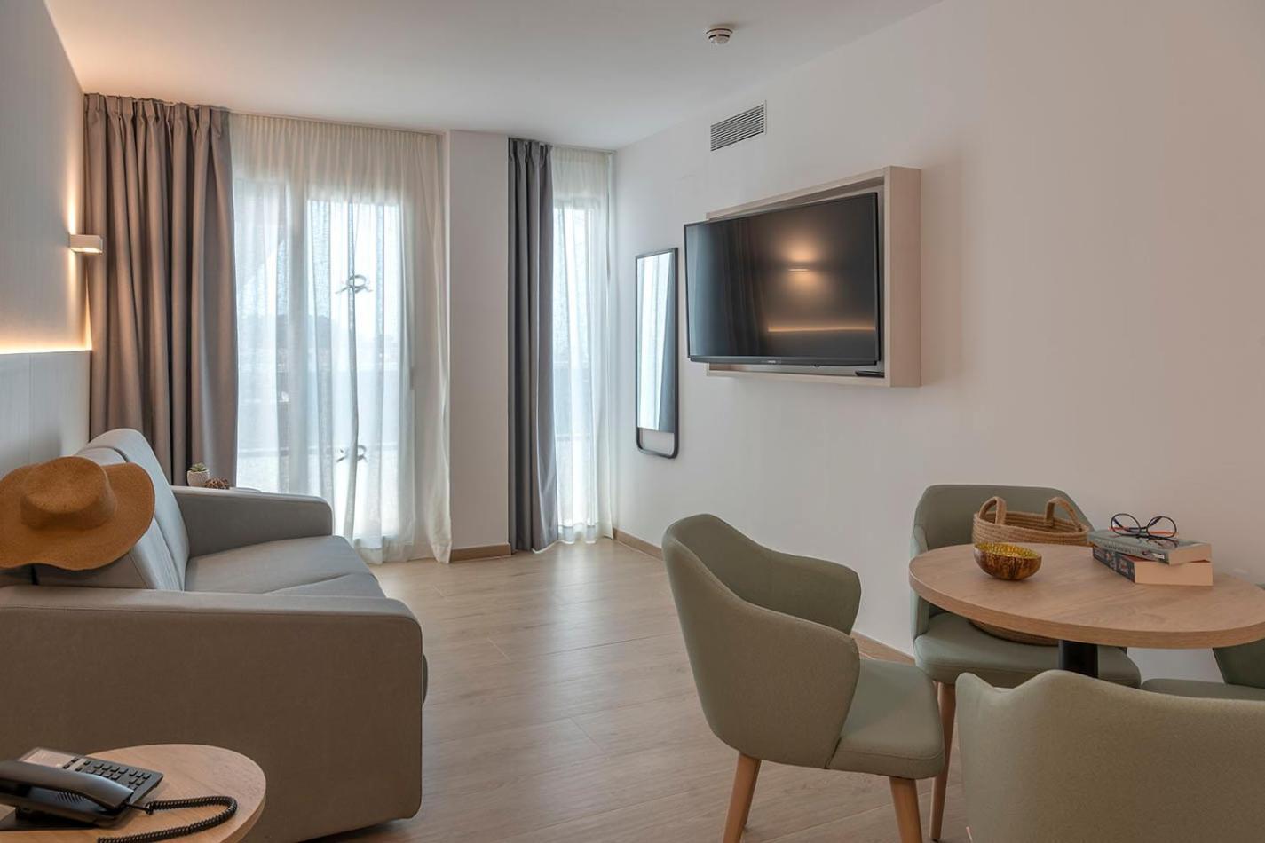 Costa Encantada 4*
