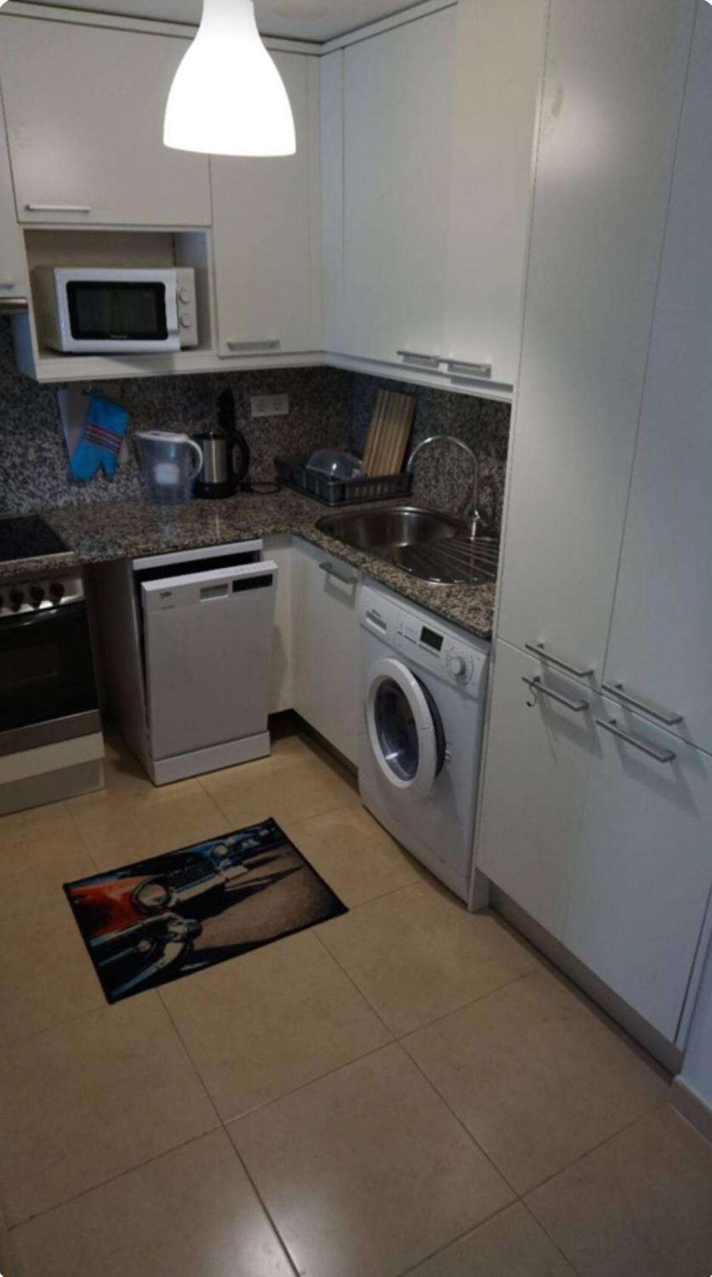 Apartment Precioso Piso Cerca De Playa Fenals Con 2 Piscinas Y Terraza