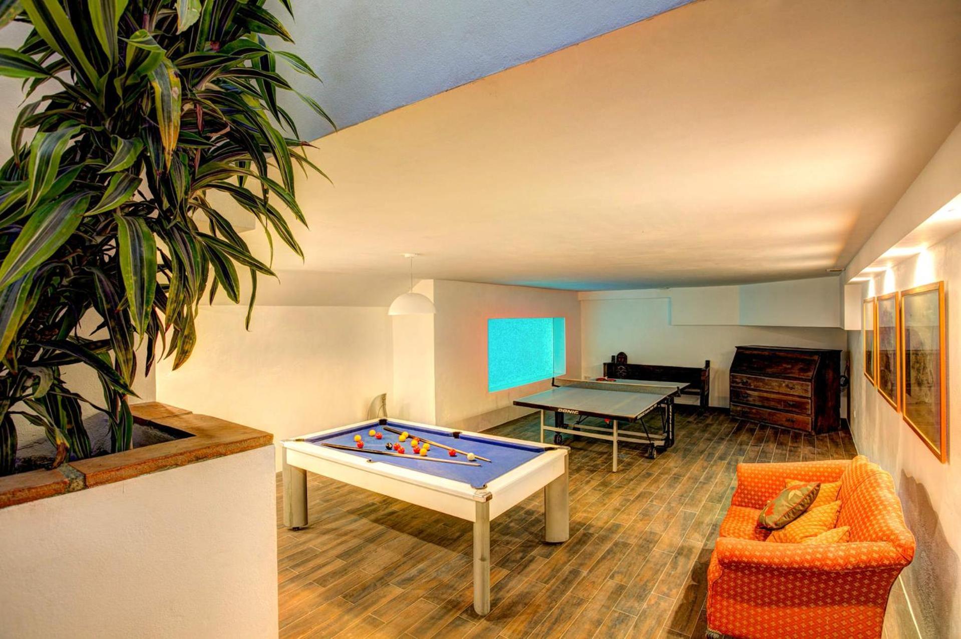 Sunshine Laughter & Sea Views Holiday home *