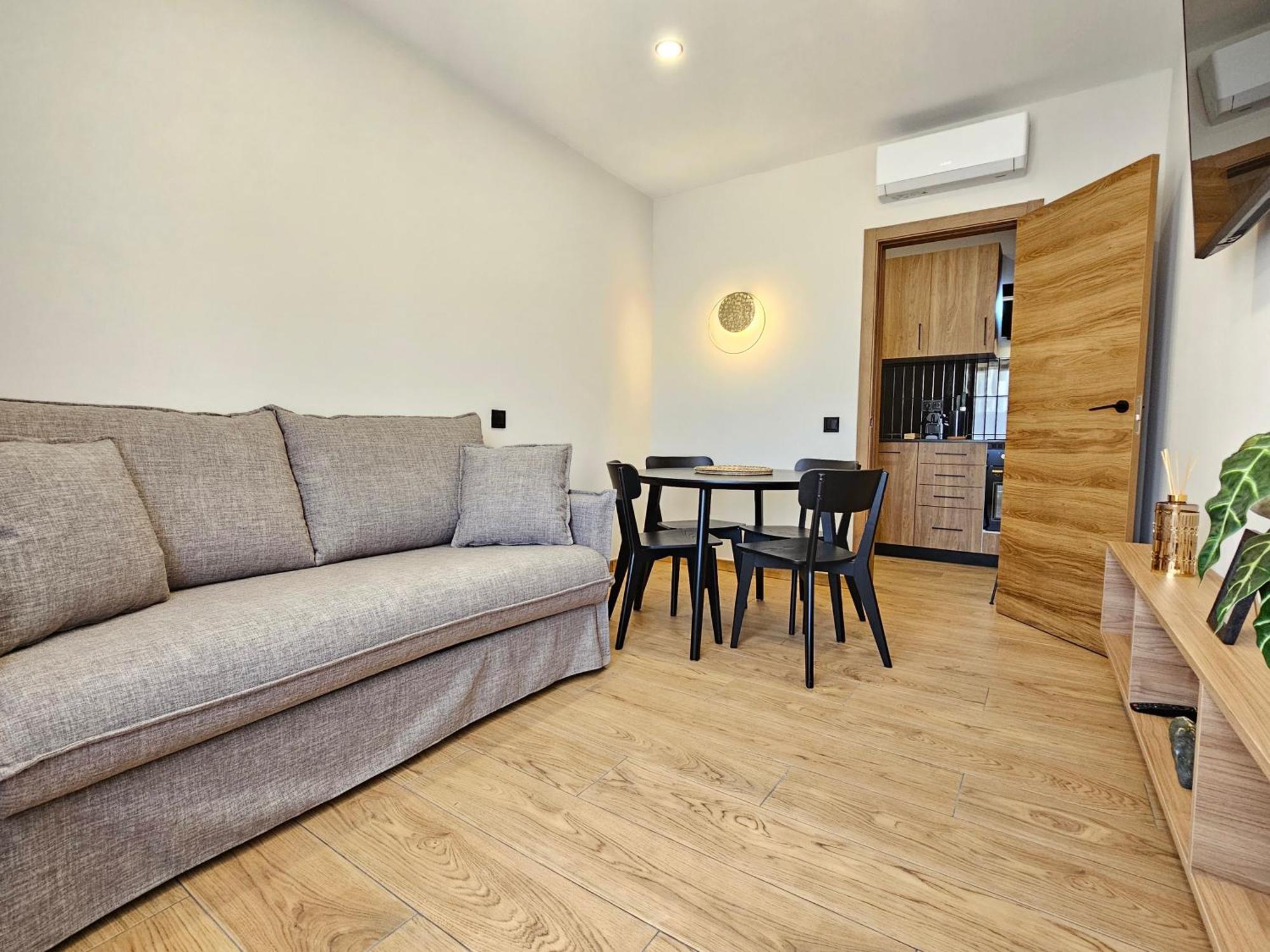 Hostel Lagom New, 5 Min Walk From The Sea *