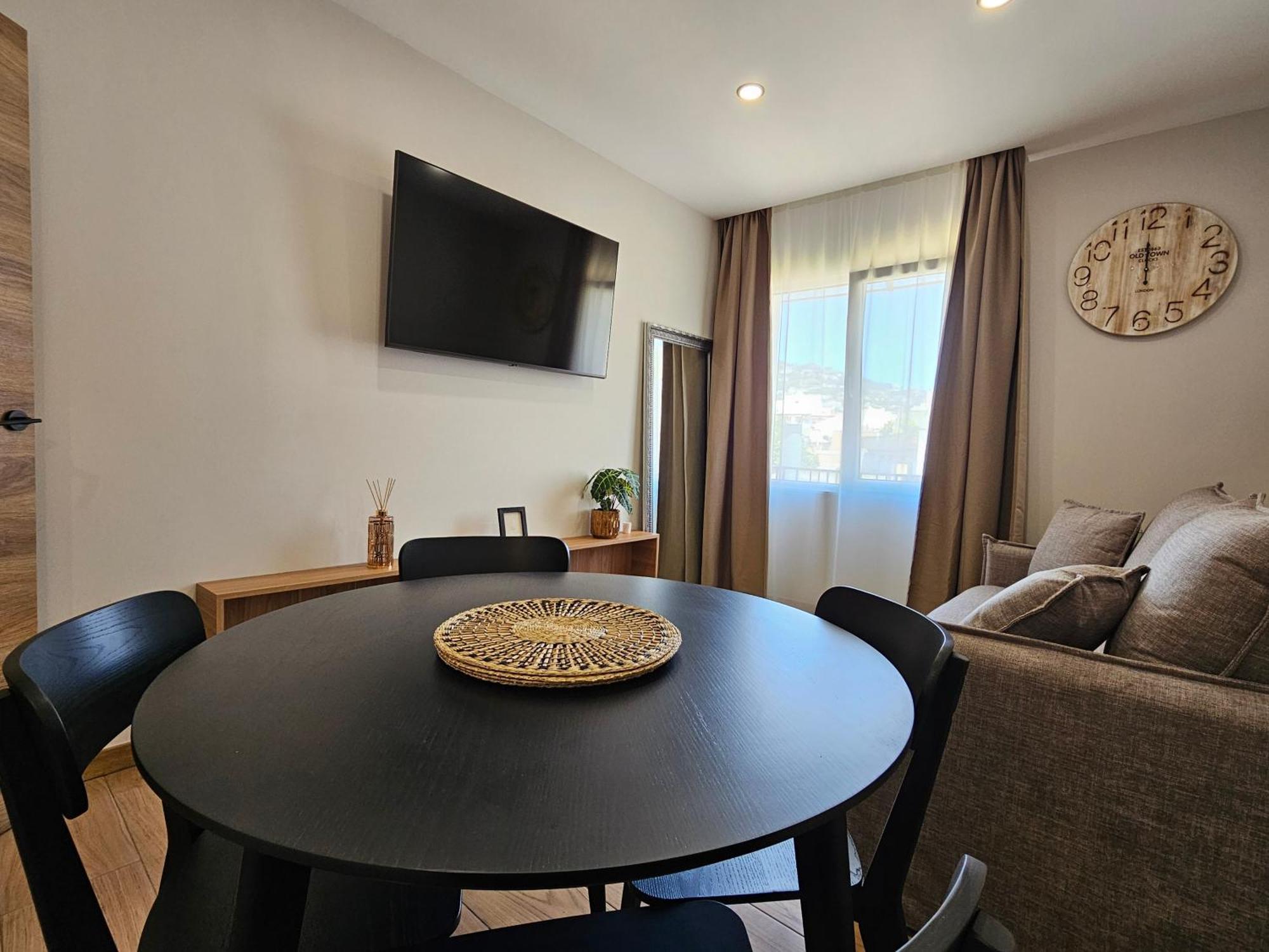 Lagom New, 5 Min Walk From The Sea Hostel Lloret de Mar