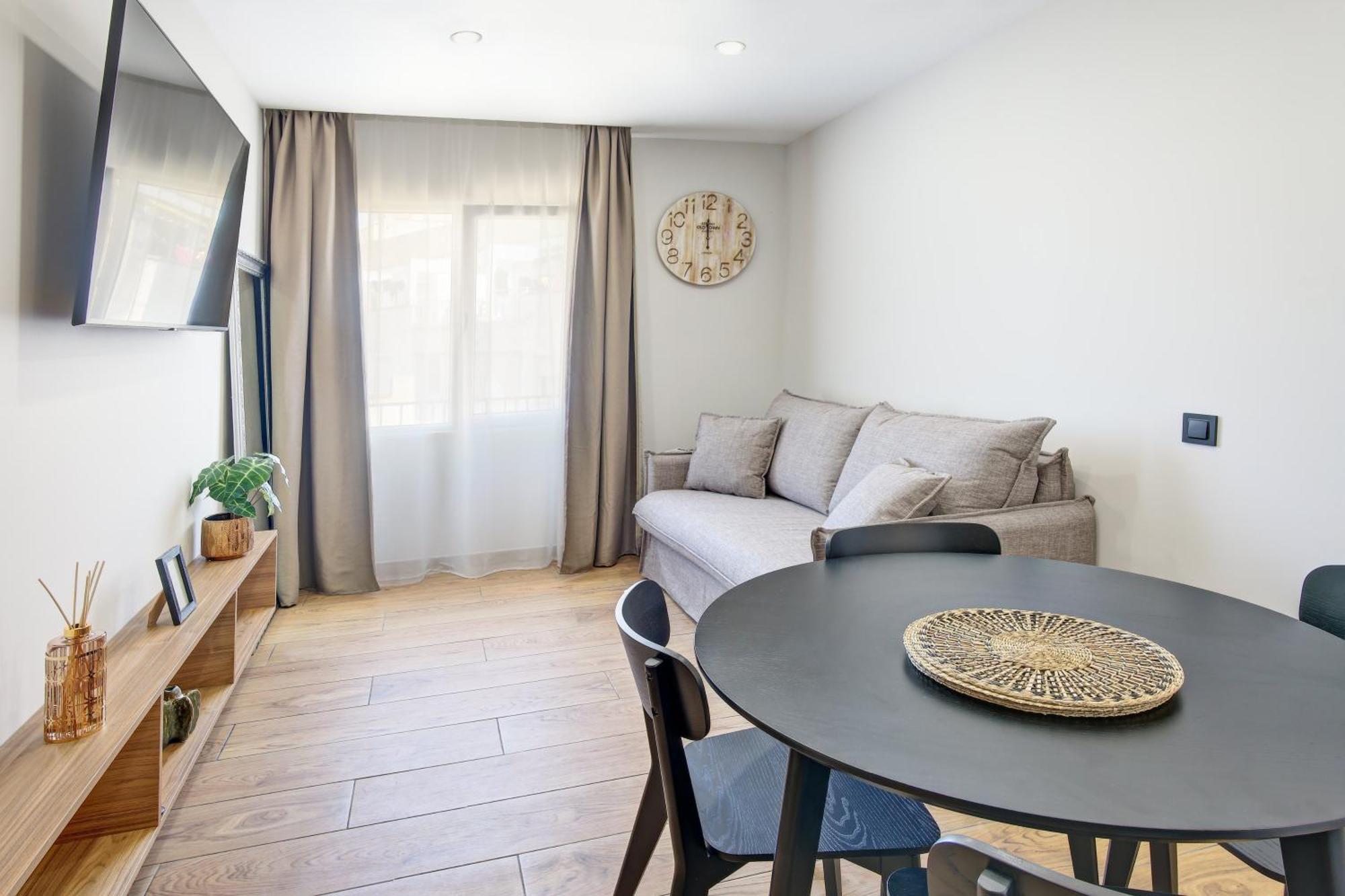 Lagom New, 5 Min Walk From The Sea Hostel