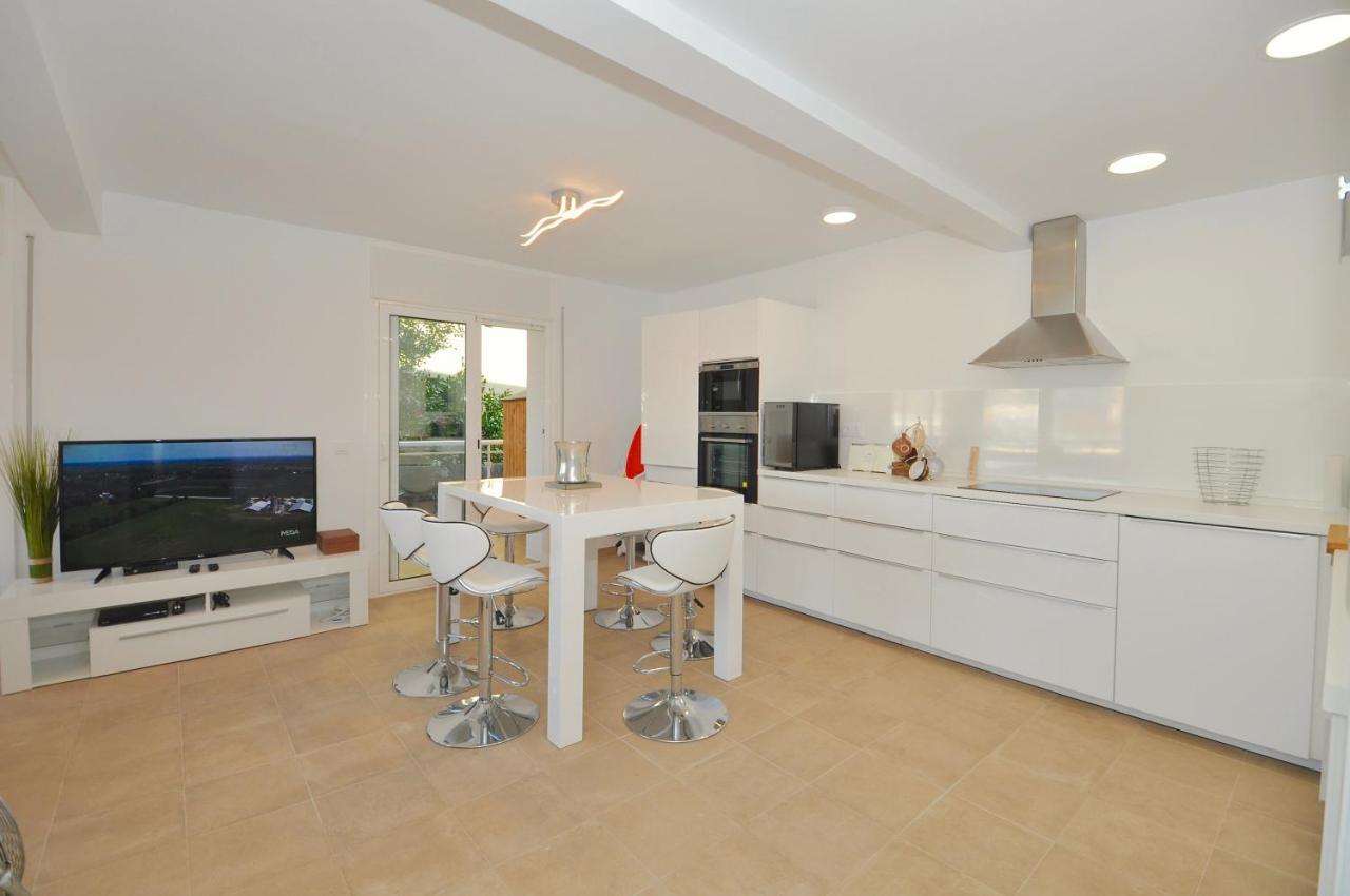 Station Apartment