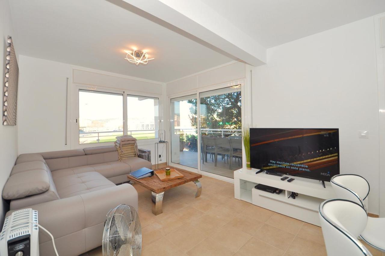 Apartment Station *