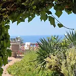 Mar