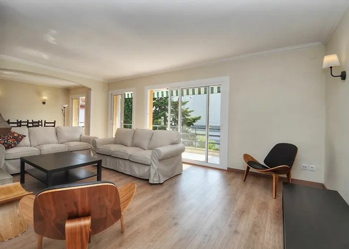 Big Apartment Caprabo