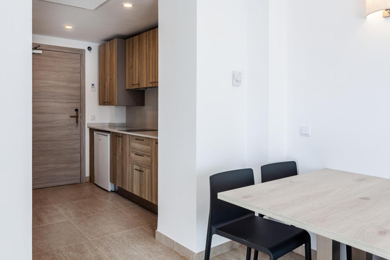 Blanco Y Negro - Recien Reformado Apartment Lloret de Mar