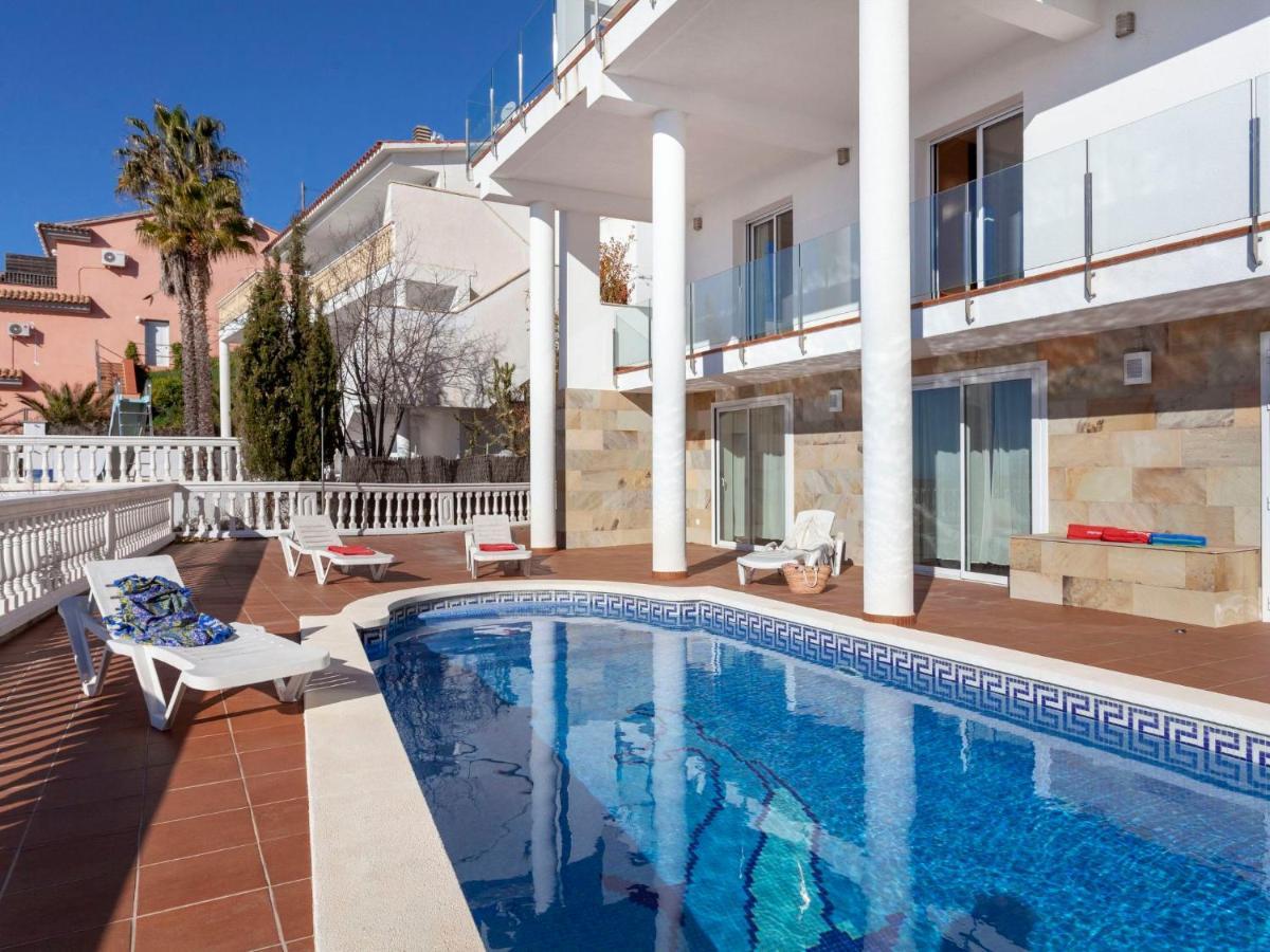 Vuiton By Interhome *
