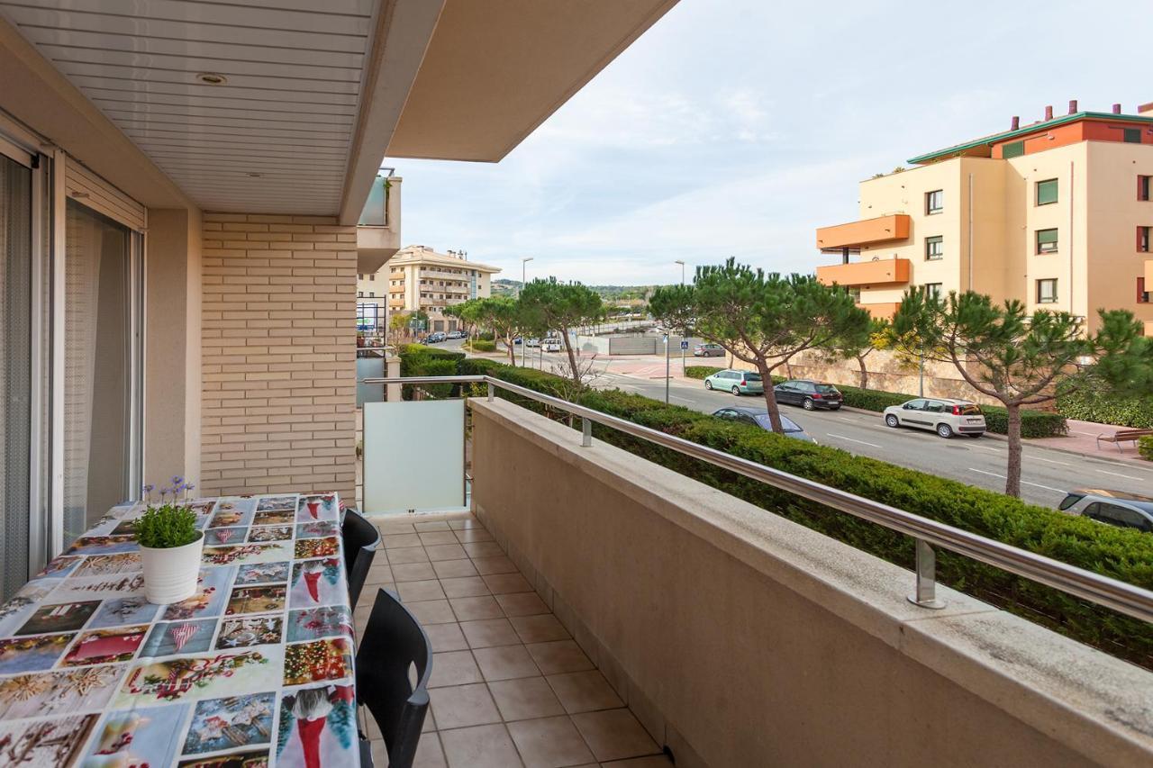 Comfortable With A Swimming Pool, 250m To The Sea. Apartment *