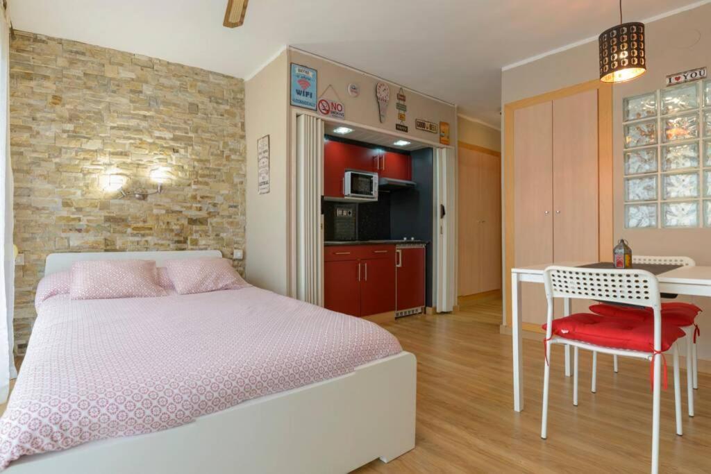 Loft Zona Fenals, Lloret De Mar. * Lloret de Mar