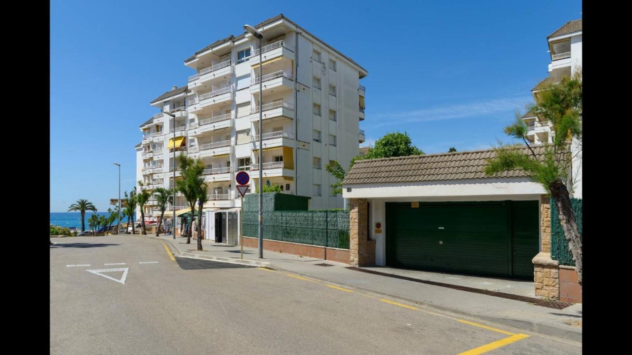 Romantico Piso De La Playa Fenals Appartement