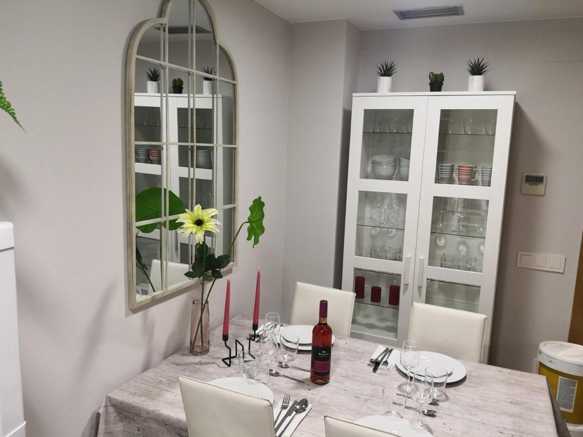 Appartement Seahomes Vacations, Beach&pool, In Fenals