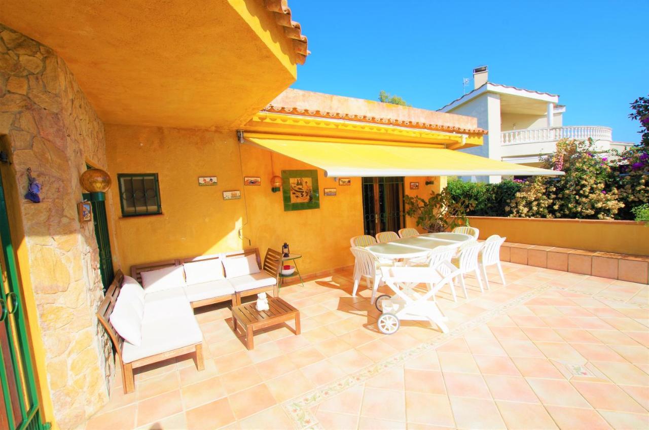 V&v Lloret - Elsa: Luxurious 10-person With Dual Pools And Lush Garden Villa *