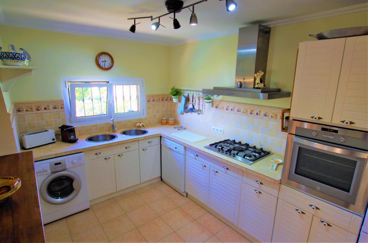 V&v Lloret - Elsa: Luxurious 10-person With Dual Pools And Lush Garden