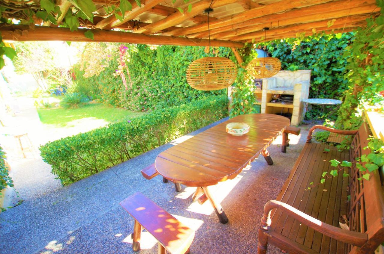 V&v Lloret - Elsa: Luxurious 10-person With Dual Pools And Lush Garden Lloret de Mar