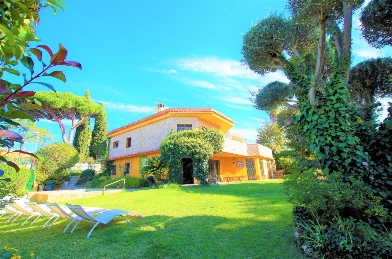 V&v Lloret - Elsa: Luxurious 10-person With Dual Pools And Lush Garden * Lloret de Mar