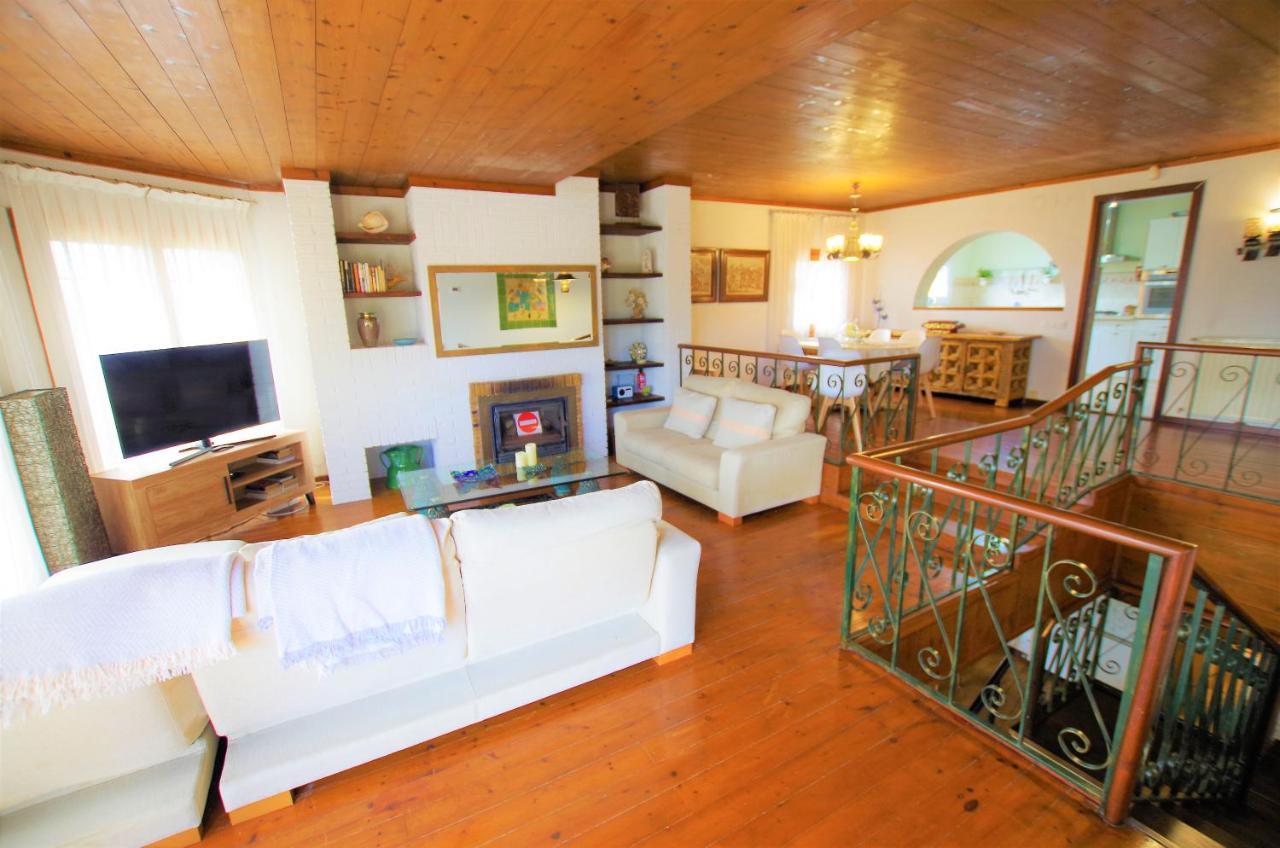 Villa V&v Lloret - Elsa: Luxurious 10-person With Dual Pools And Lush Garden *
