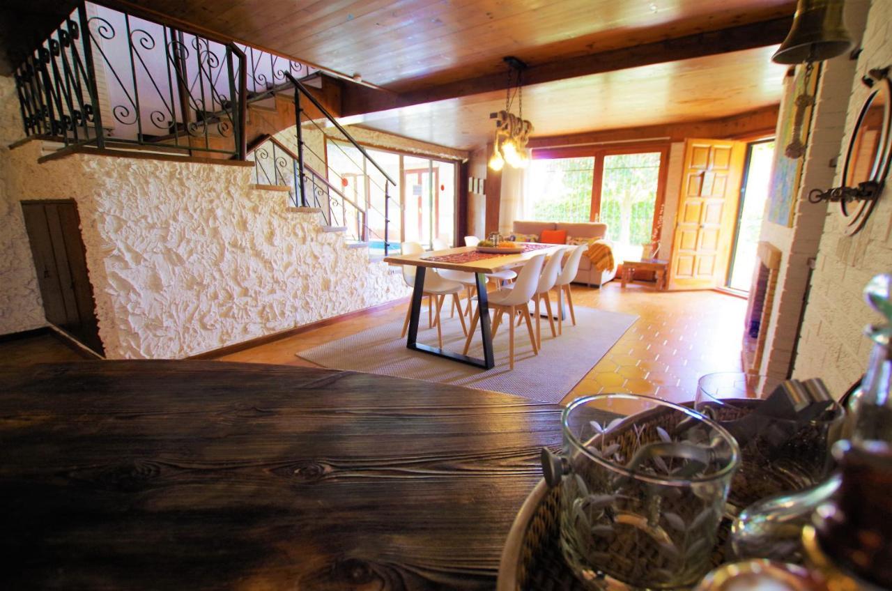 Villa V&v Lloret - Elsa: Luxurious 10-person With Dual Pools And Lush Garden *