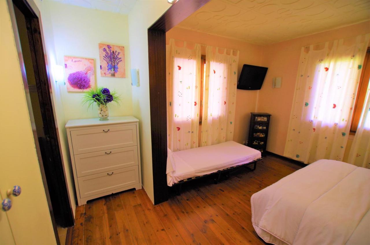 V&v Lloret - Elsa: Luxurious 10-person With Dual Pools And Lush Garden *