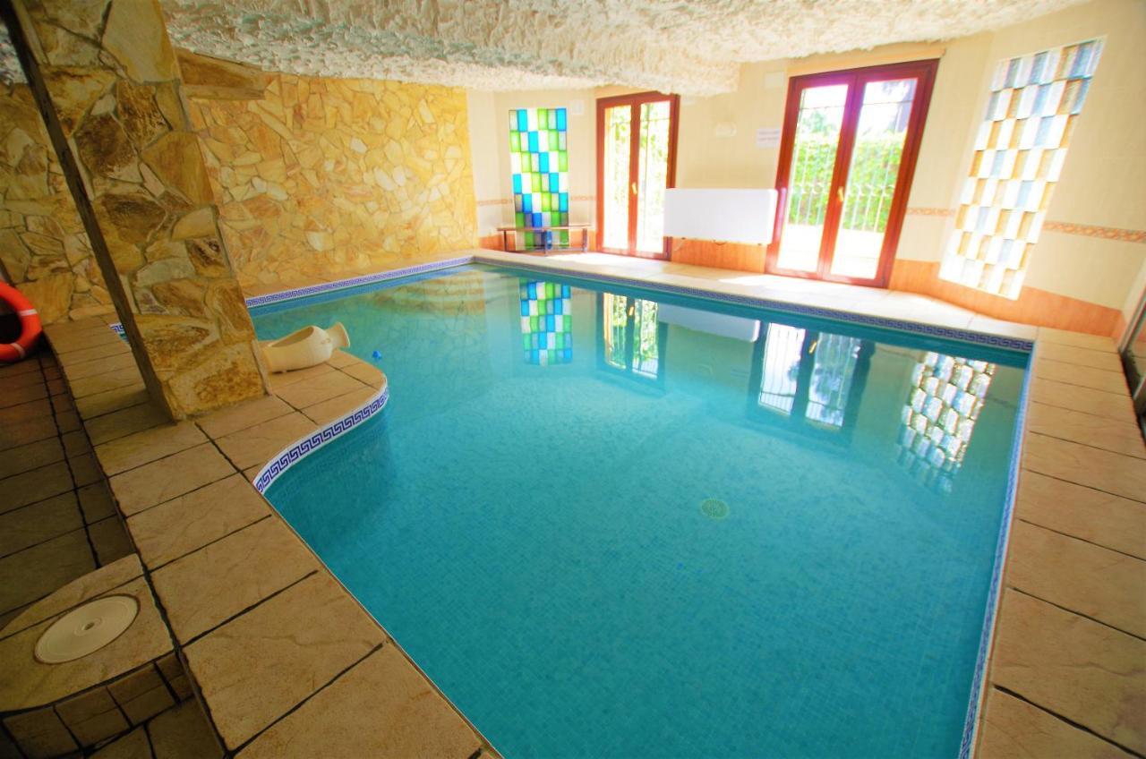 Villa V&v Lloret - Elsa: Luxurious 10-person With Dual Pools And Lush Garden Lloret de Mar