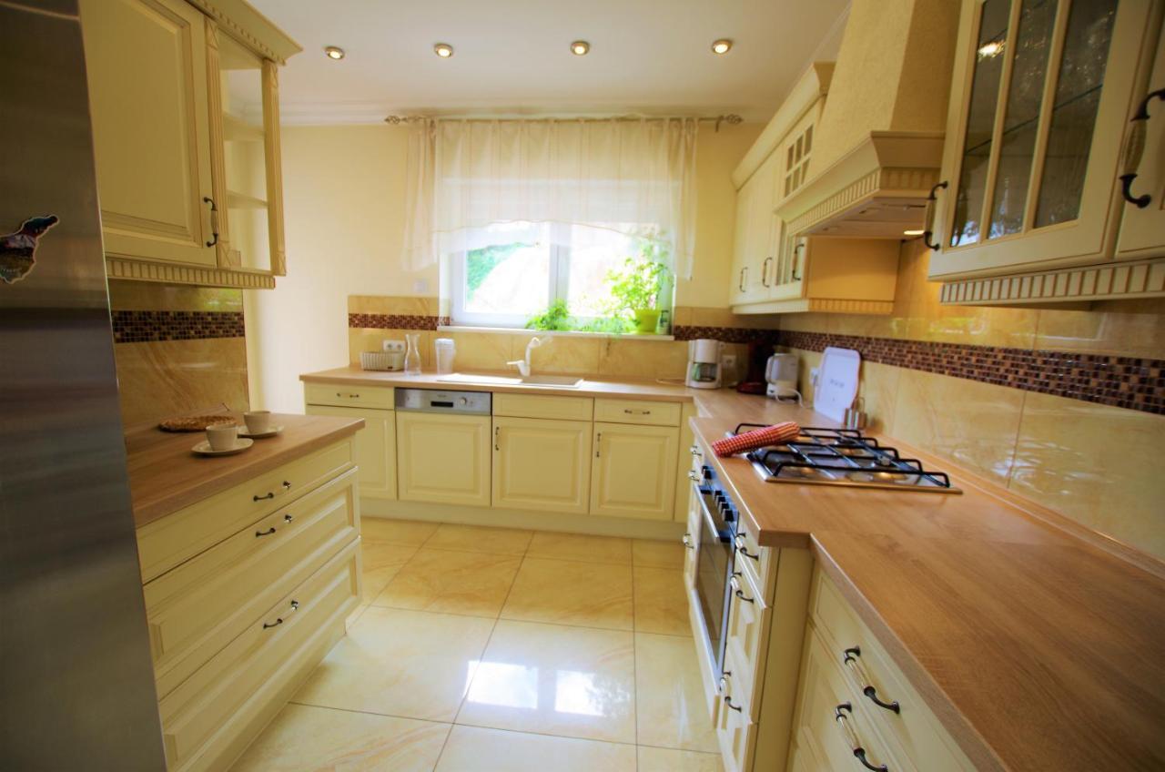 Christine: Luxurious 17-person With Pool And Barbecue * Lloret de Mar
