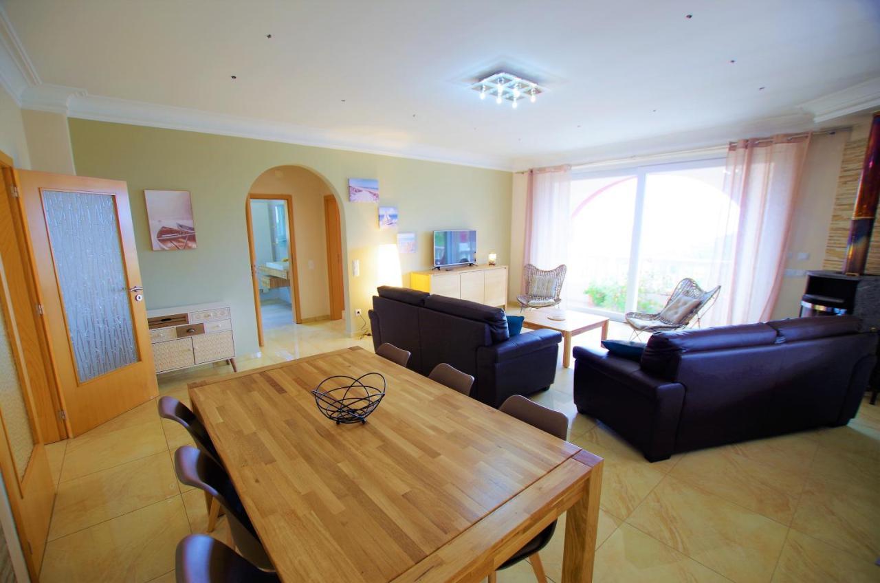 Villa Christine: Luxurious 17-person With Pool And Barbecue Lloret de Mar