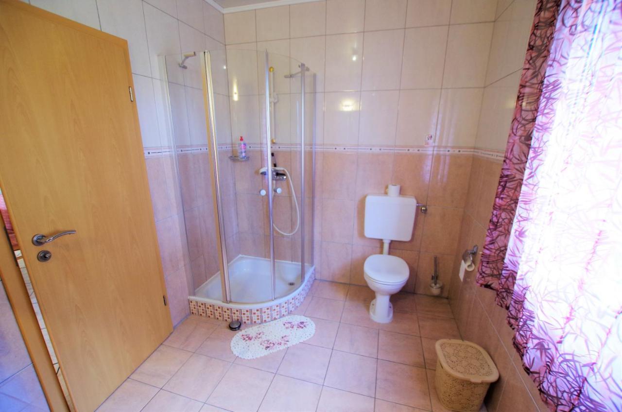 Christine: Luxurious 17-person With Pool And Barbecue Lloret de Mar