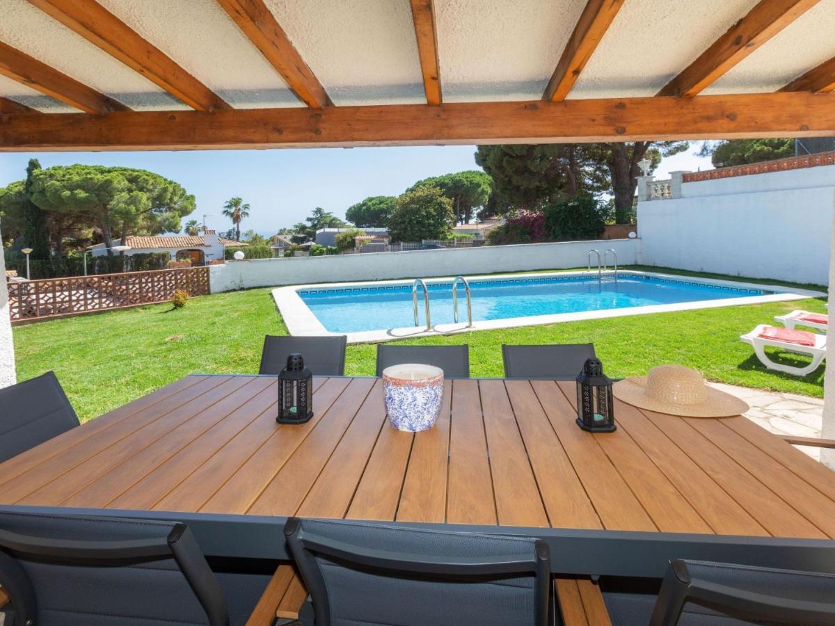 Neus By Interhome