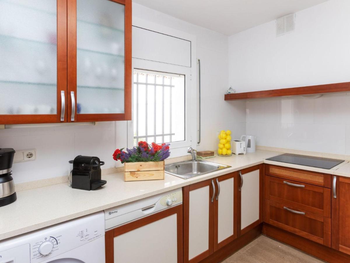Neus By Interhome