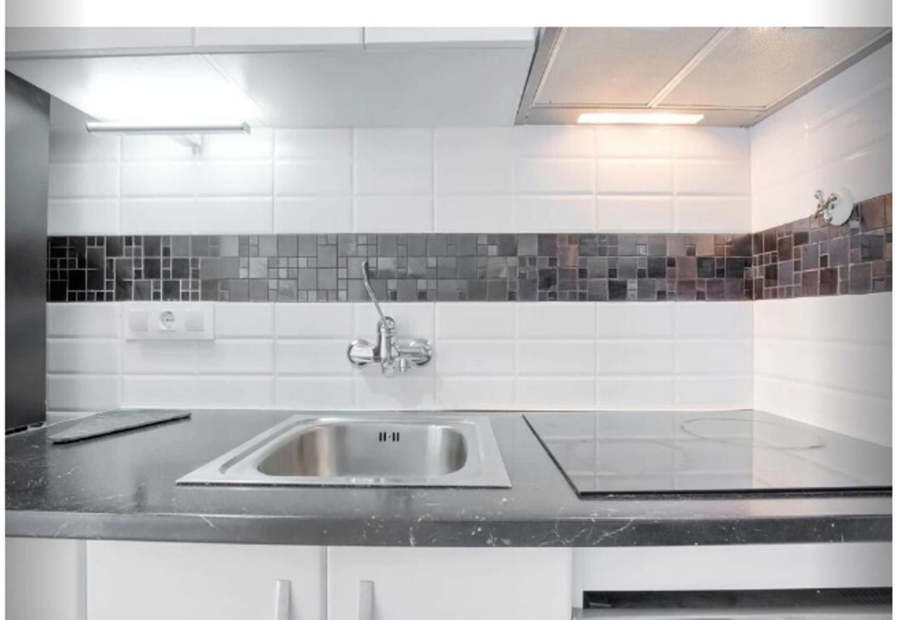 One Bedroom Flat In Fenals For 4 People Apartment