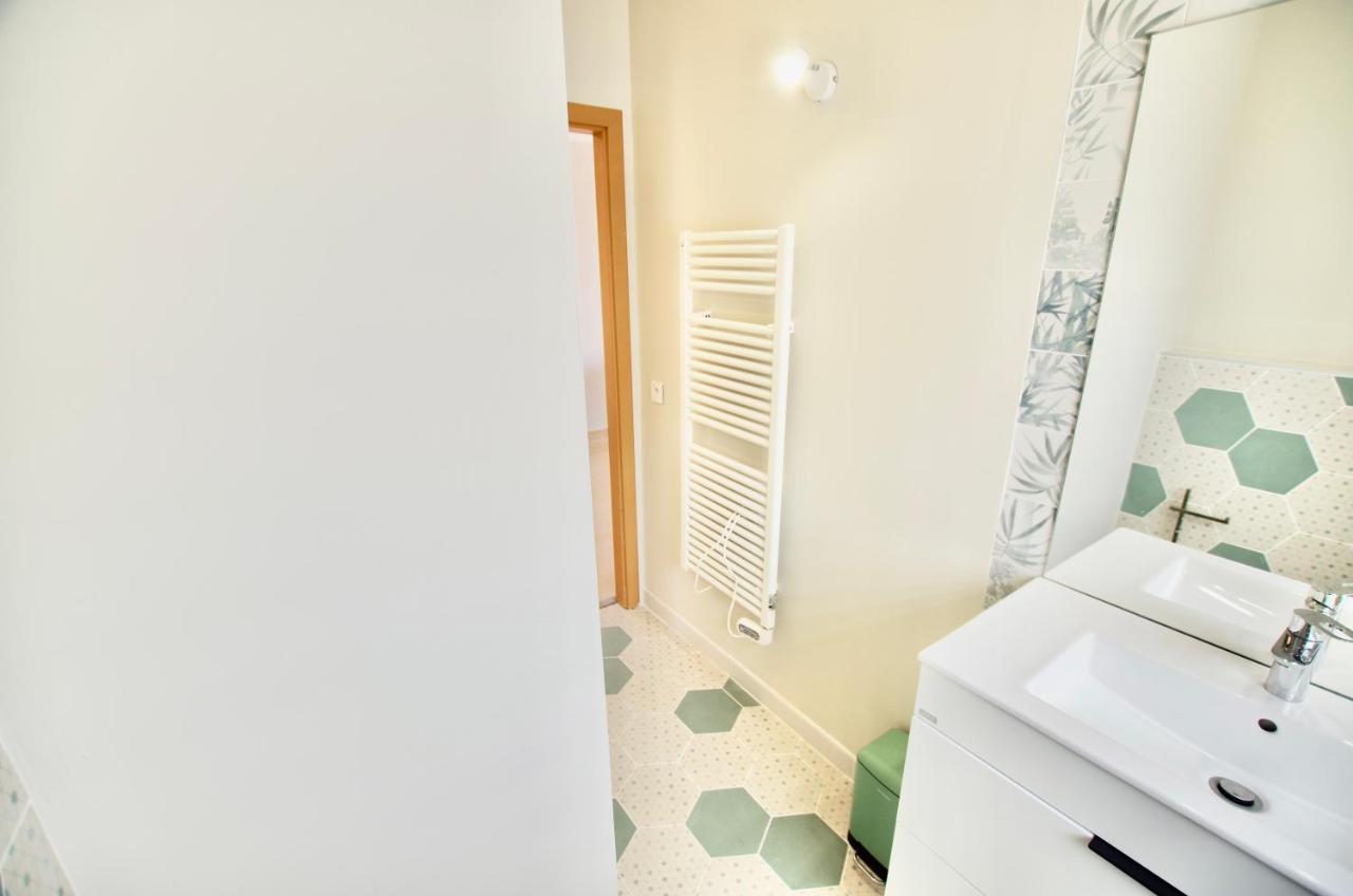 Christine: Luxurious 17-person With Pool And Barbecue * Lloret de Mar