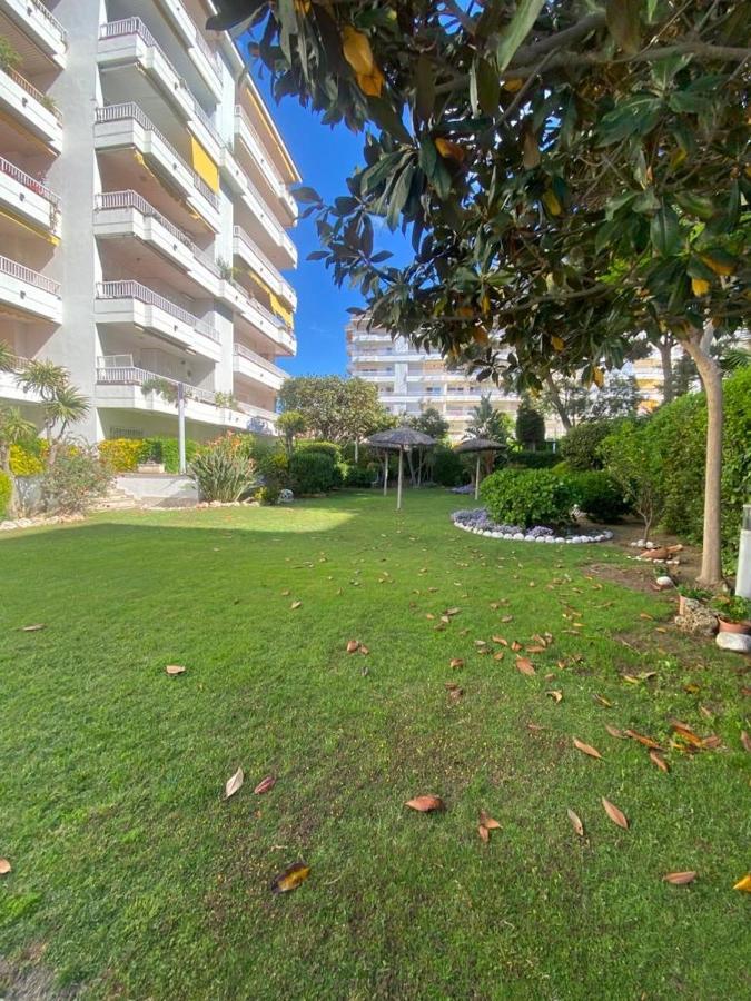 Appartement Lujoso Piso Enfrente De Playa De Fenals, 2 Terrazas *