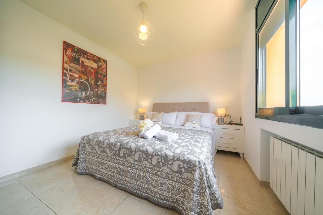 Margot Lux, Ideal Familias, Piscina & Aircon