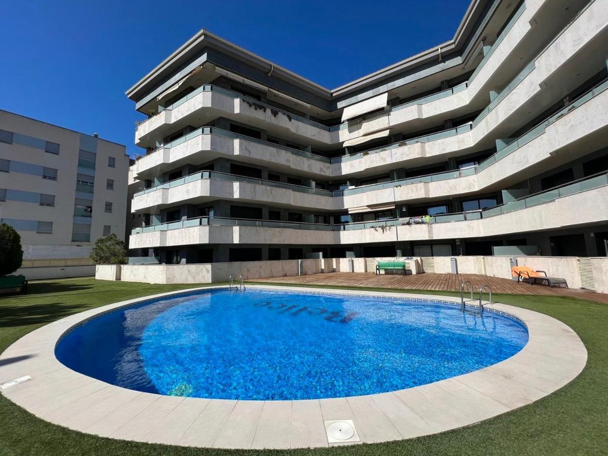 Con Piscina Y Parking Mas Blau