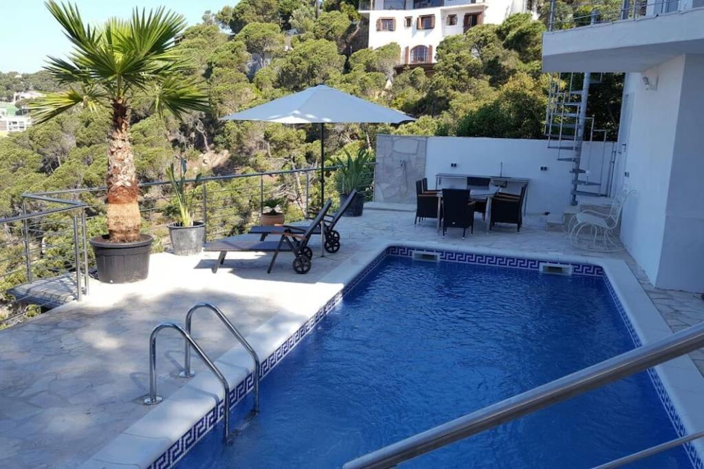 Lloret De Mar, Casa Arjane *