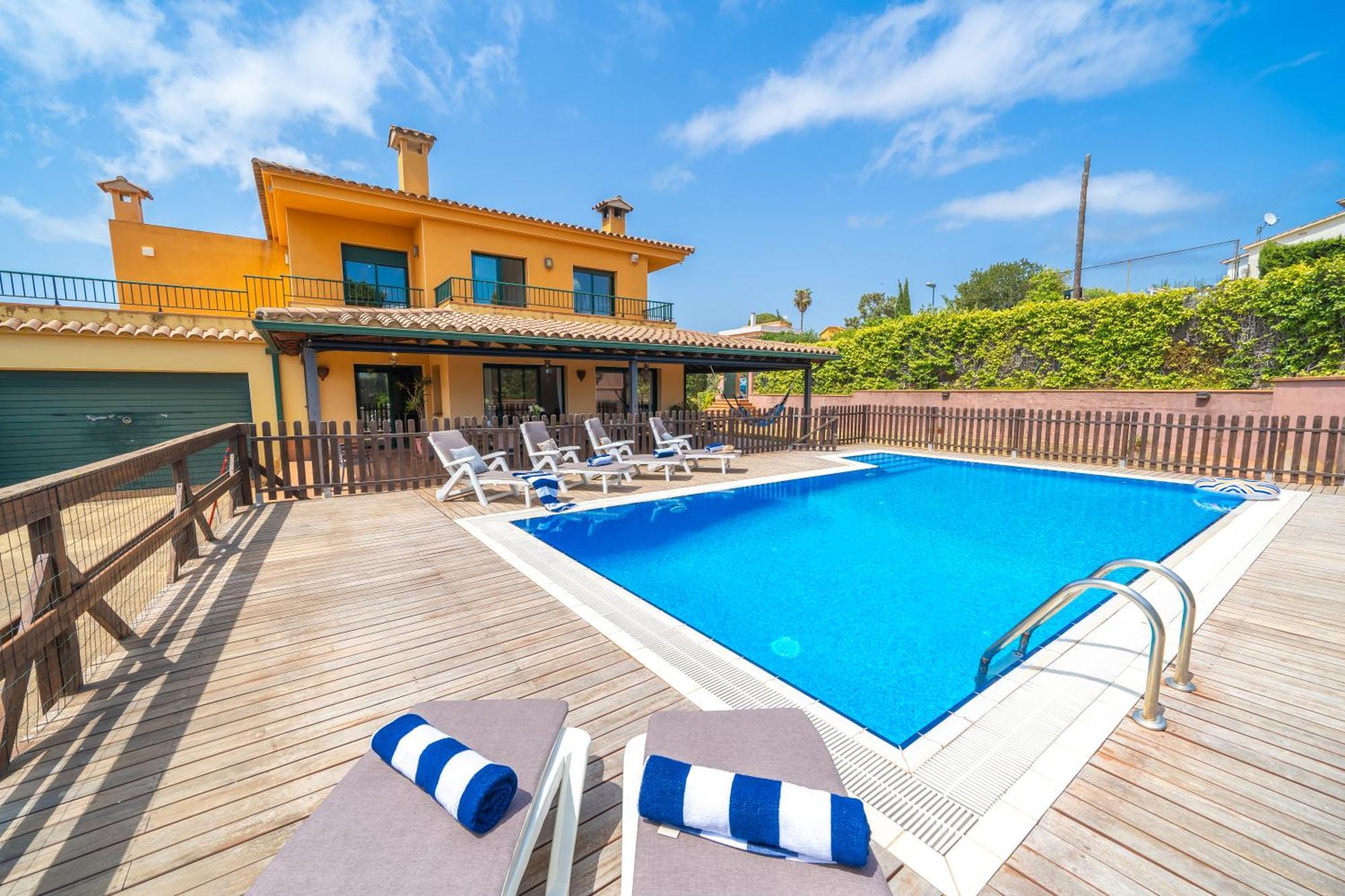 Villa Margot Lux, Ideal Familias, Piscina & Aircon