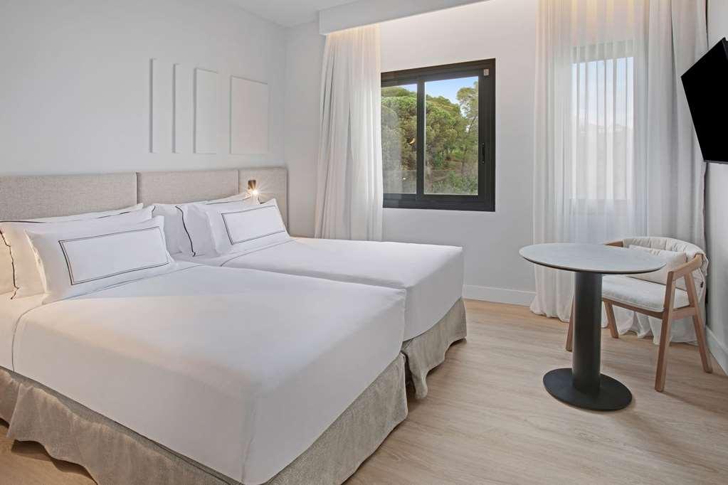 Melia Hotel *