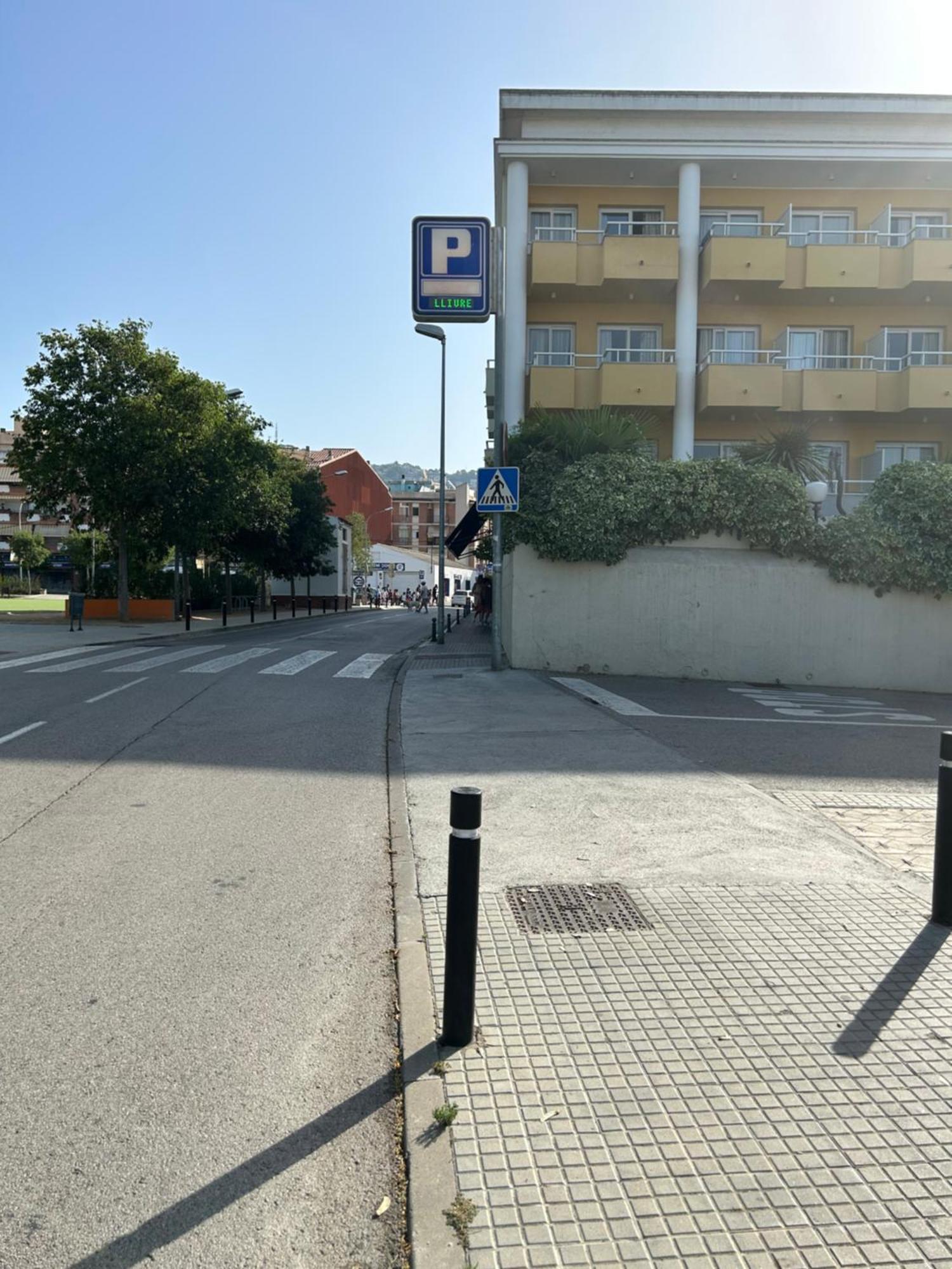 Centrico A 150 Metros De La Playa. Parking* Apartamento