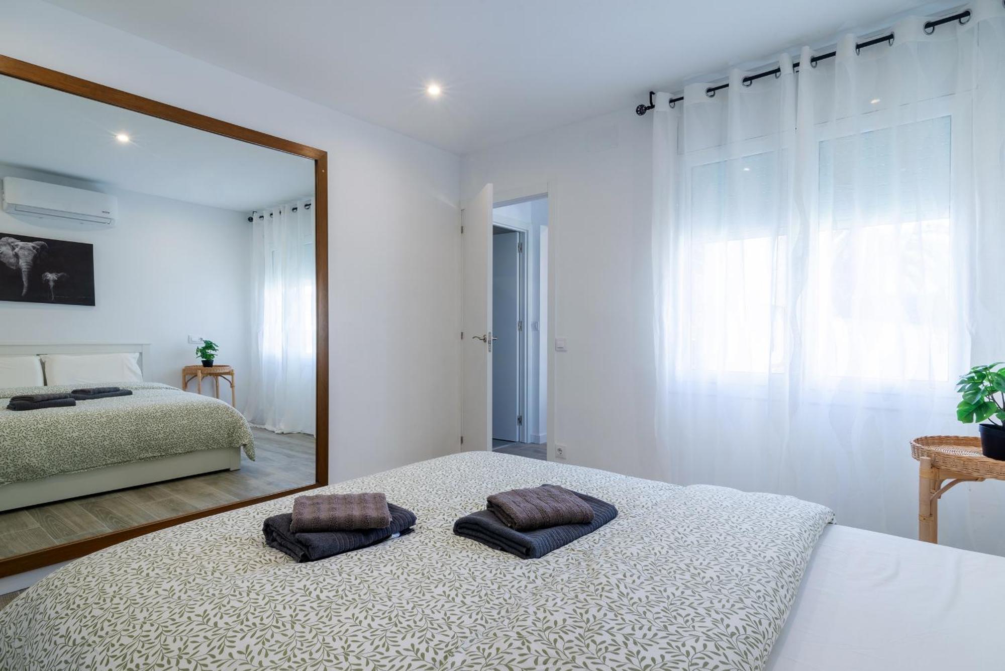Apartment Pisos Plaza Paris *