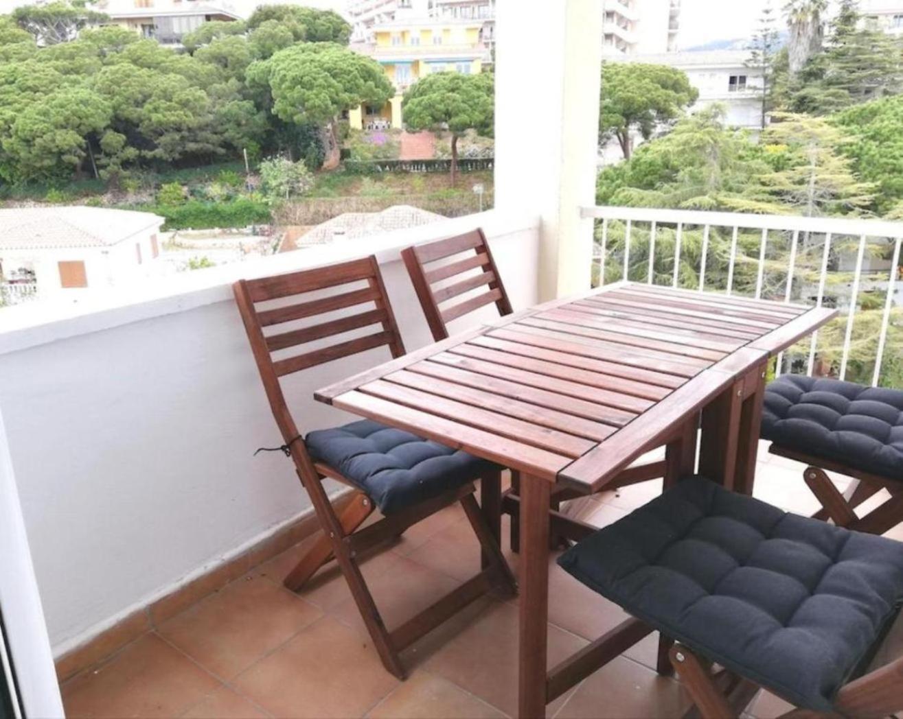 One Bedroom Flat In Fenals For 4 People *