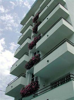 Magnolia Guest house 2*