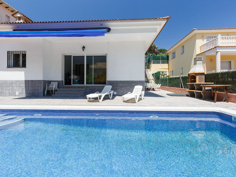 Clavel - Four Bedroom Lloret de Mar