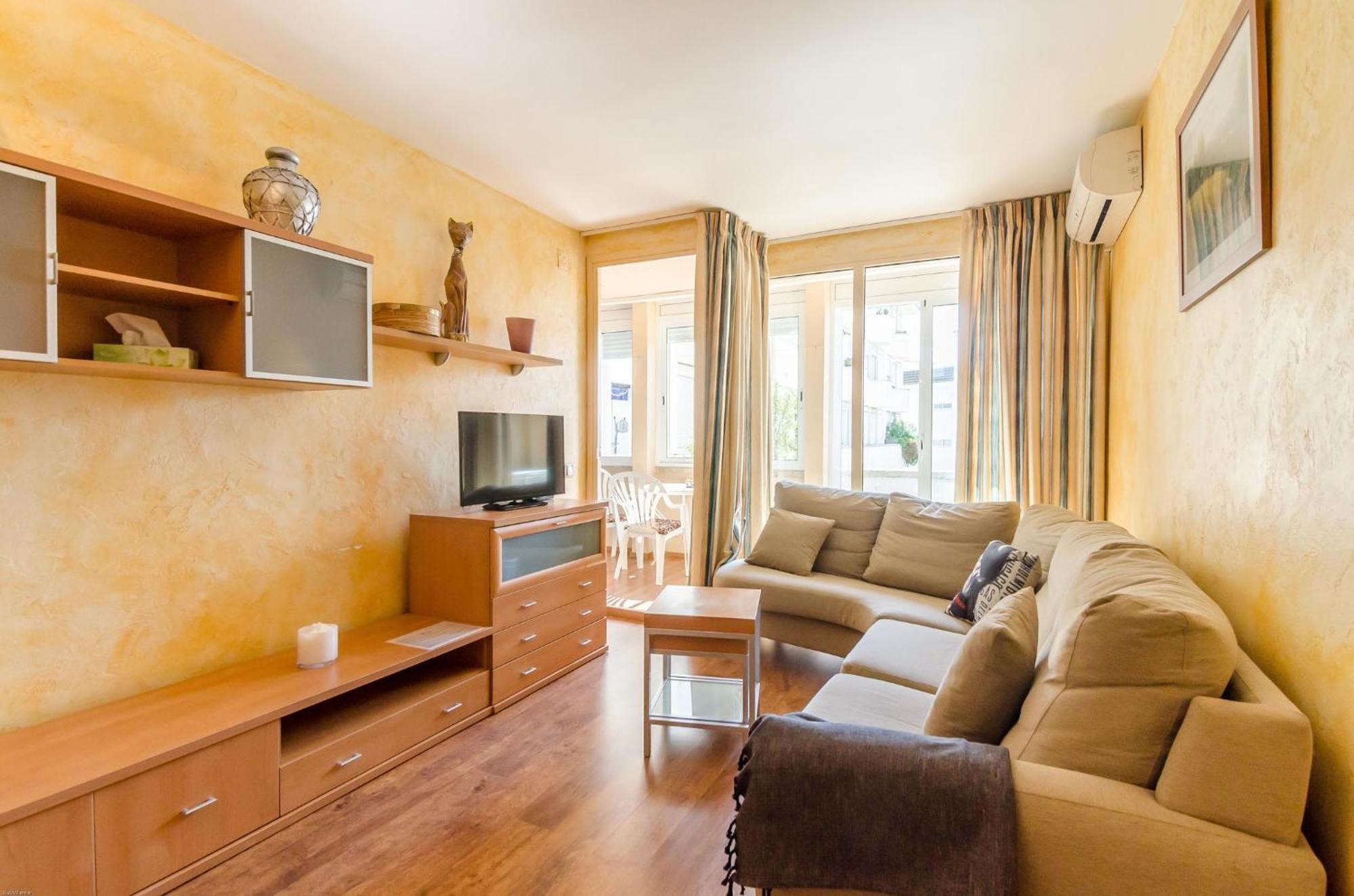 Apartment Majestic 4 *