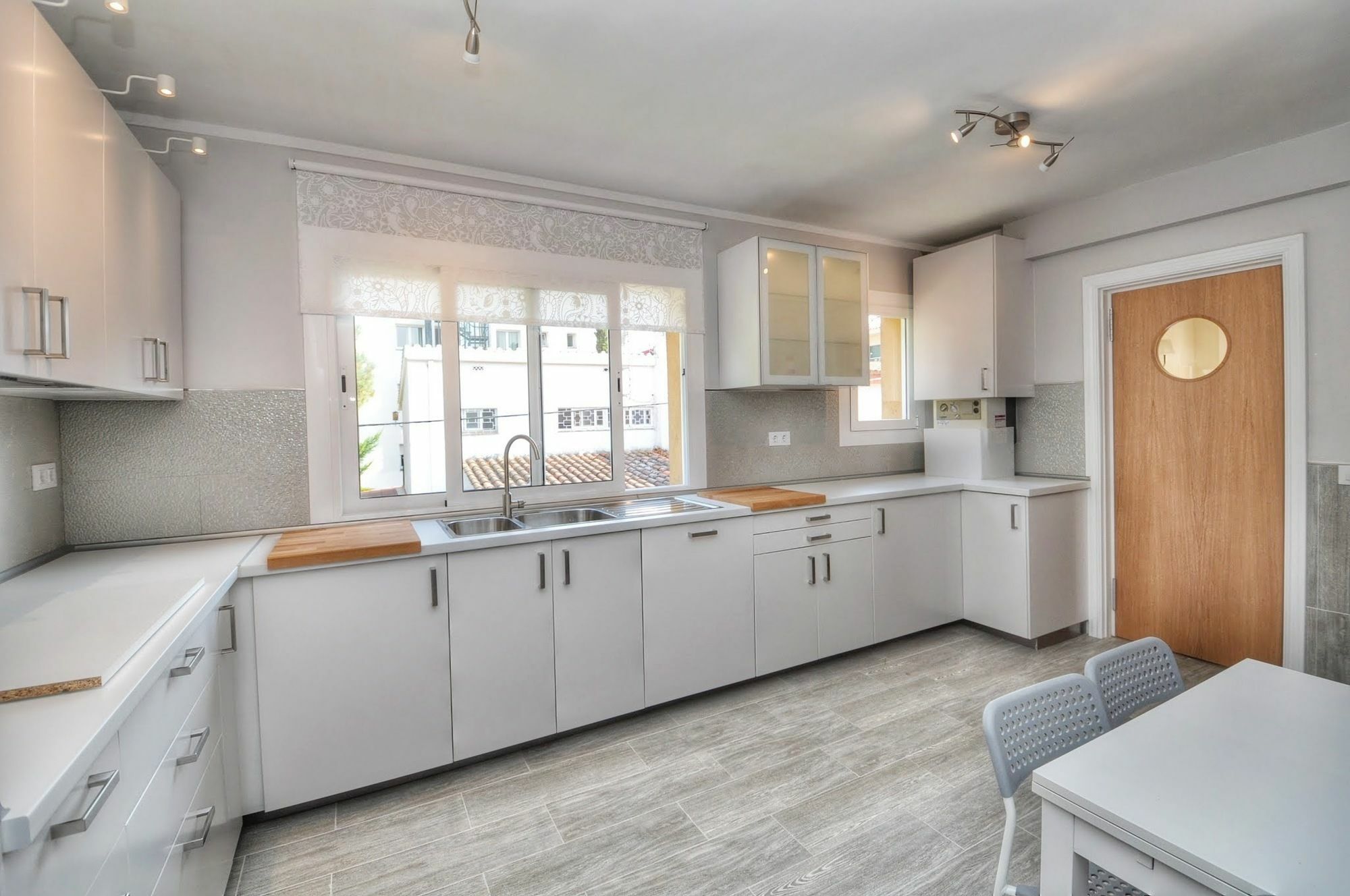 Big Caprabo Appartement