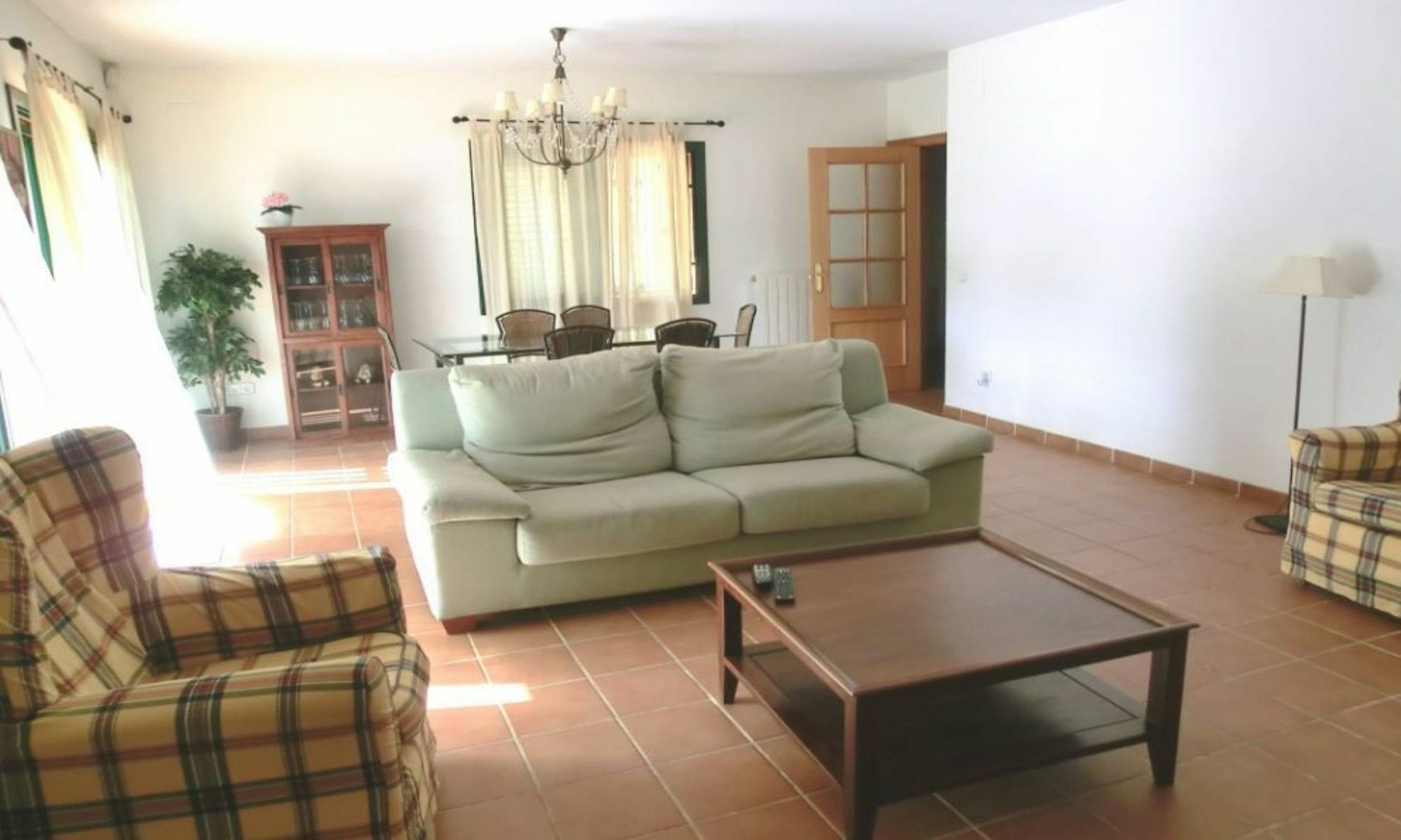 Villa In - 104840 By Mo