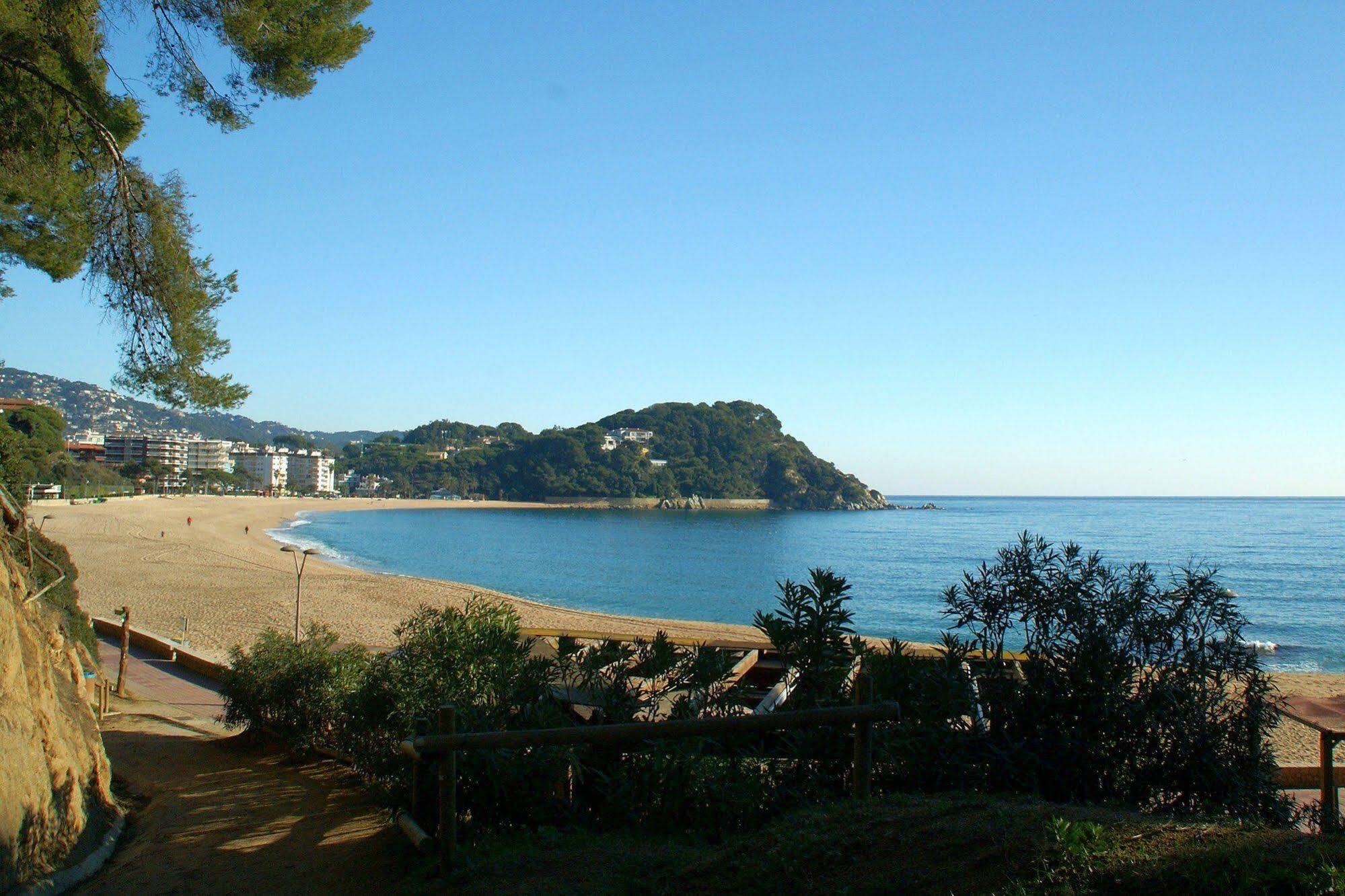 Cala Boadella I *