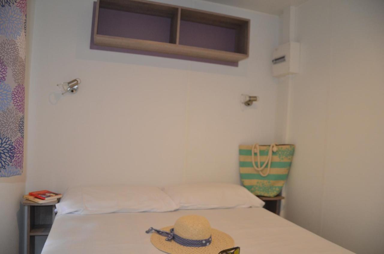 Happy Camp Mobile Homes In Senia Cala Canyelles * Lloret de Mar
