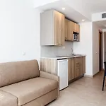 Apartamentos Blanco Y Negro - Recien Reformado