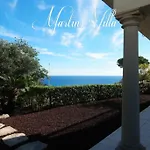 Martin \'S Villa. House On The Beach With Pool